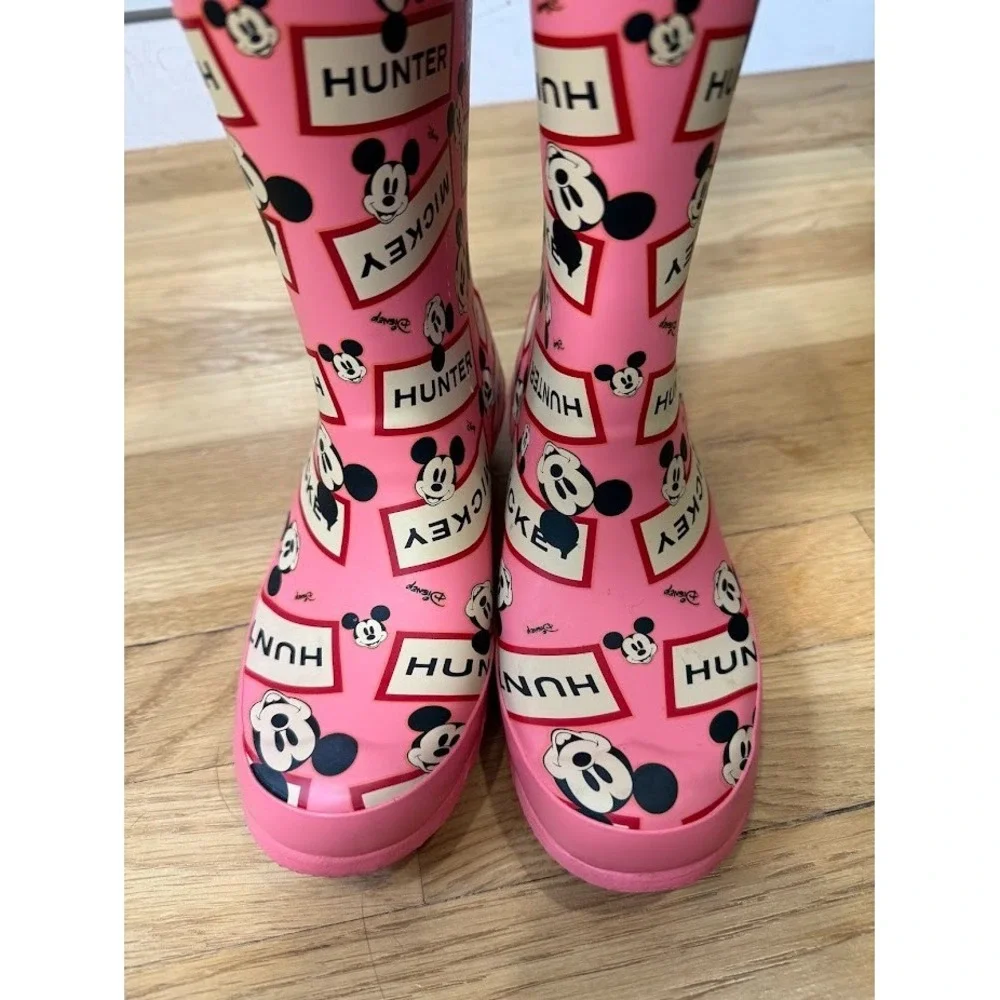 HUNTER DISNEY PRINT PINK RAINBOOTS WELLIES TALL KIDCORE MICKEY HTF DISNEY WORLD